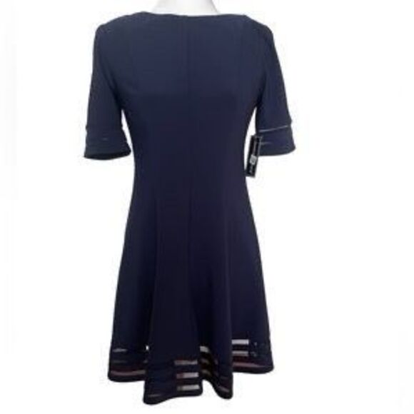 NWT Jessica Howard size 10P fit n flare dress. Lined cut out stripes on sleeves - Picture 1 of 11